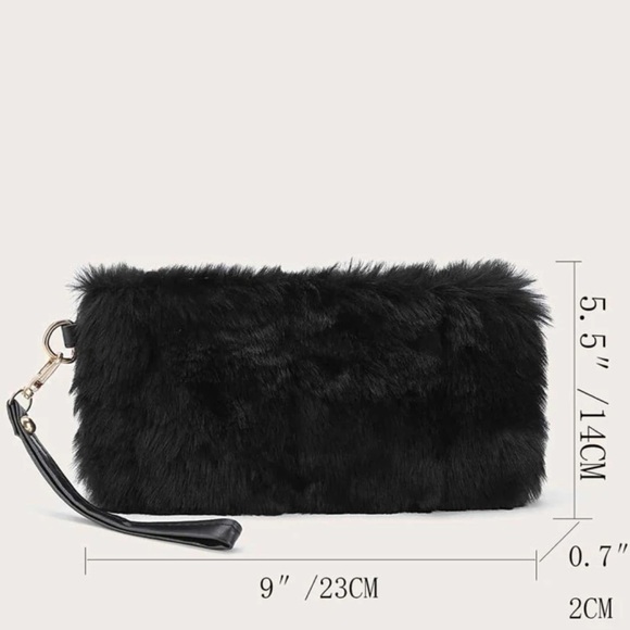 Faux Fur Plush Clutch Bag - Picture 2 of 2